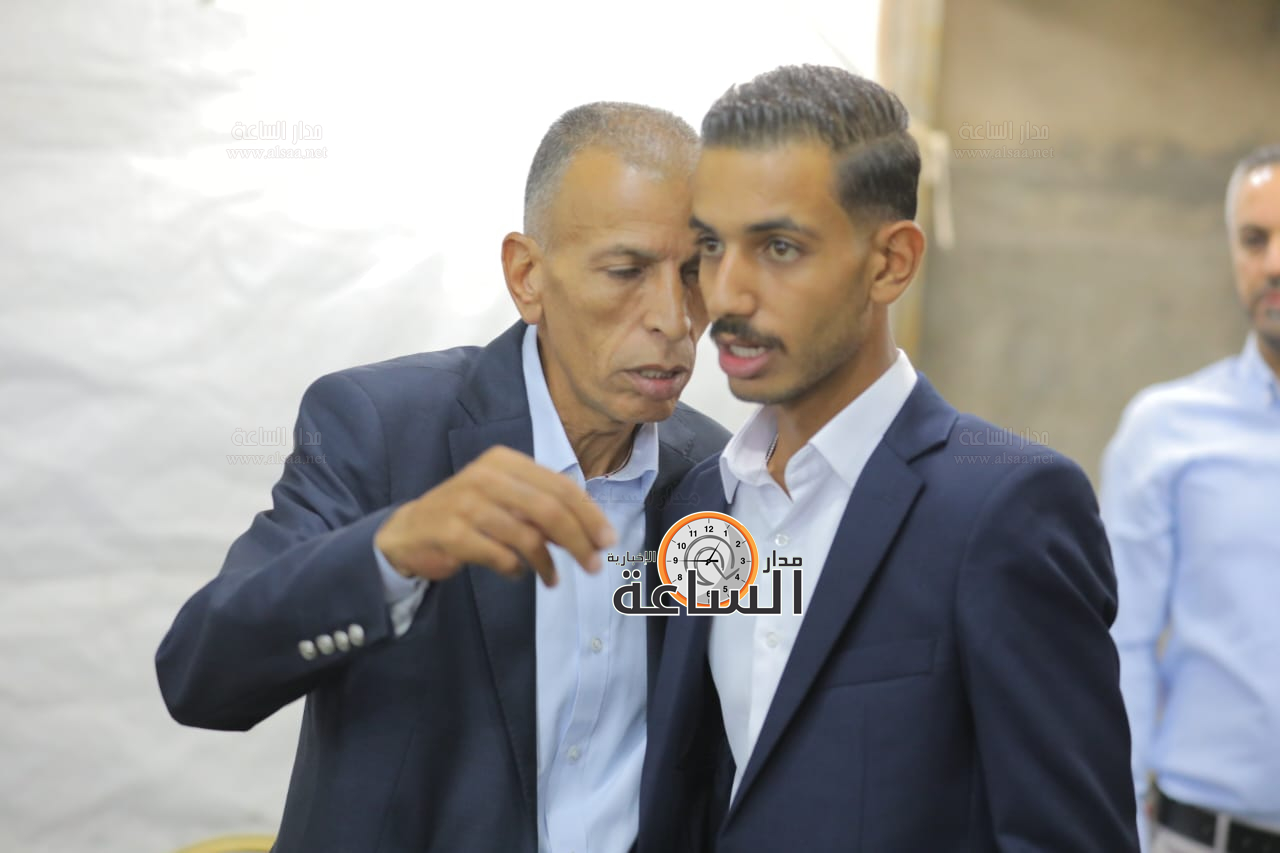 Madar Al-Saa Images 0.9654323411362817