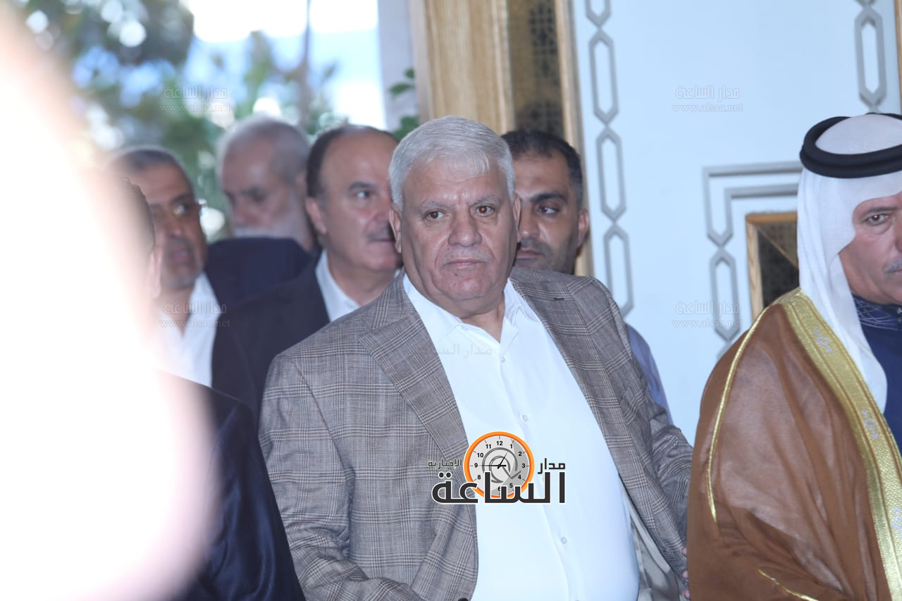 Madar Al-Saa Images 0.441505361274505