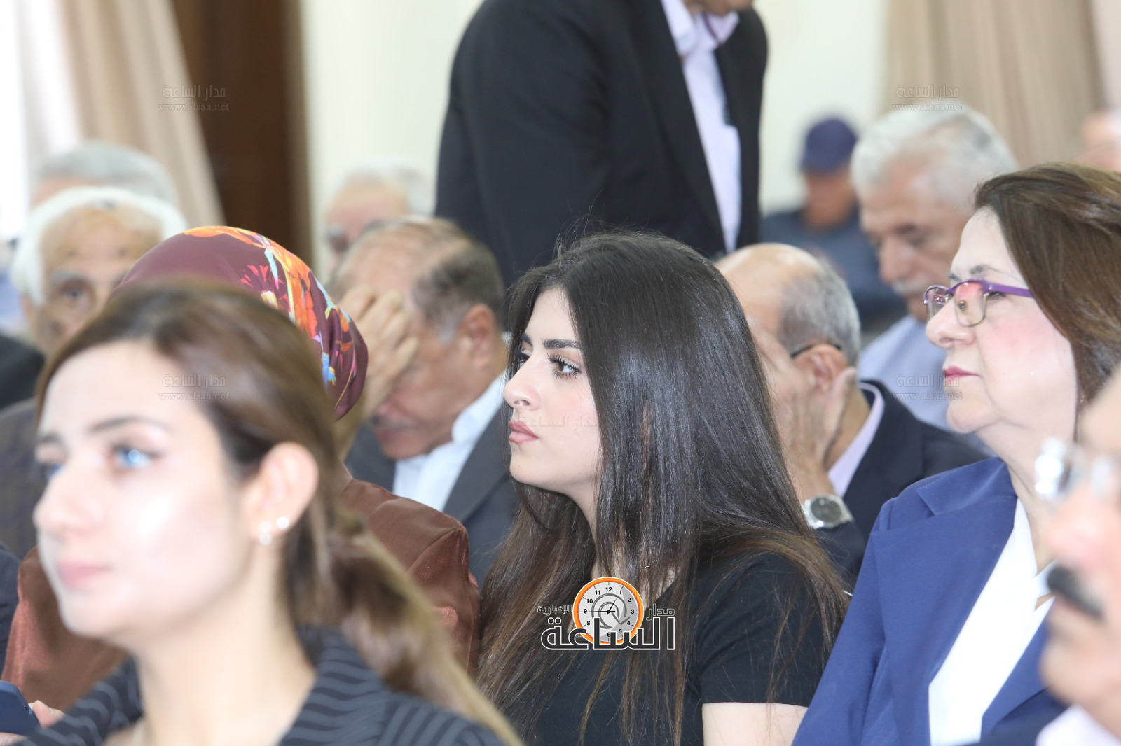 Madar Al-Saa Images 0.42804384847312615