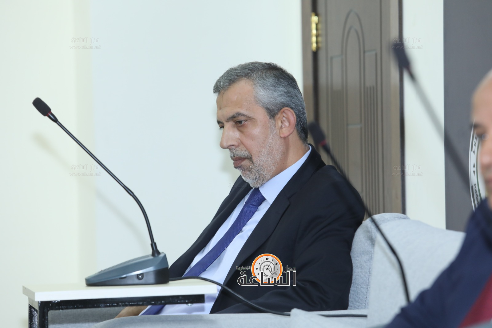 Madar Al-Saa Images 0.4213965645322857