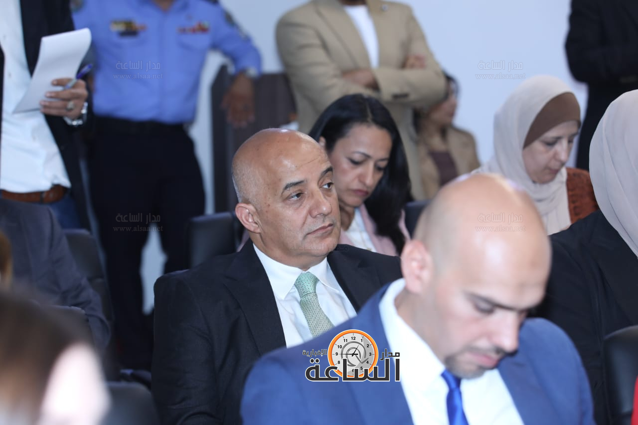 Madar Al-Saa Images 0.09893228269296217