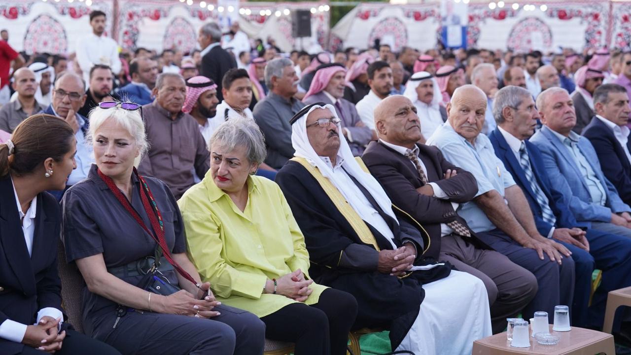 Madar Al-Saa Images 0.07537793133549364