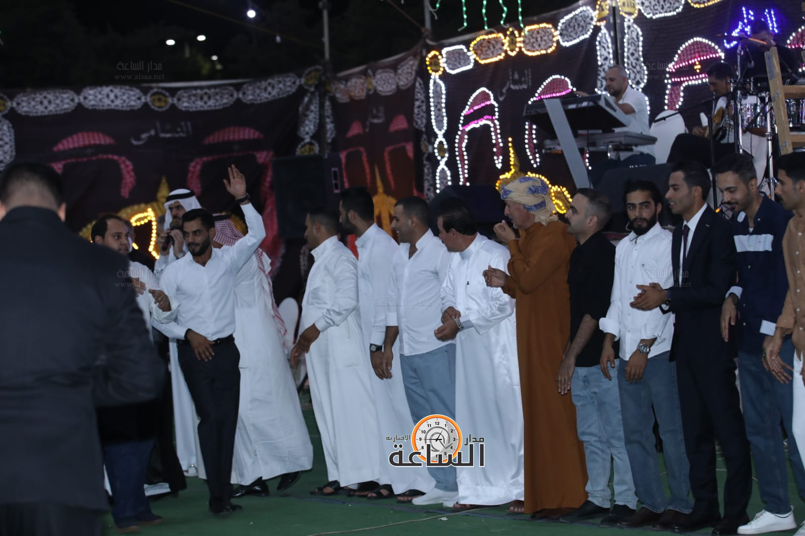 Madar Al-Saa Images 0.3561536308341957