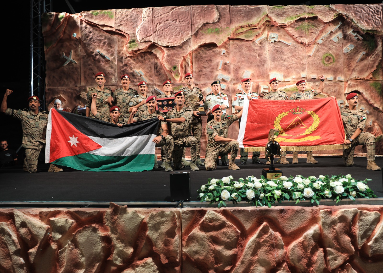 Madar Al-Saa Images 0.524647872839983