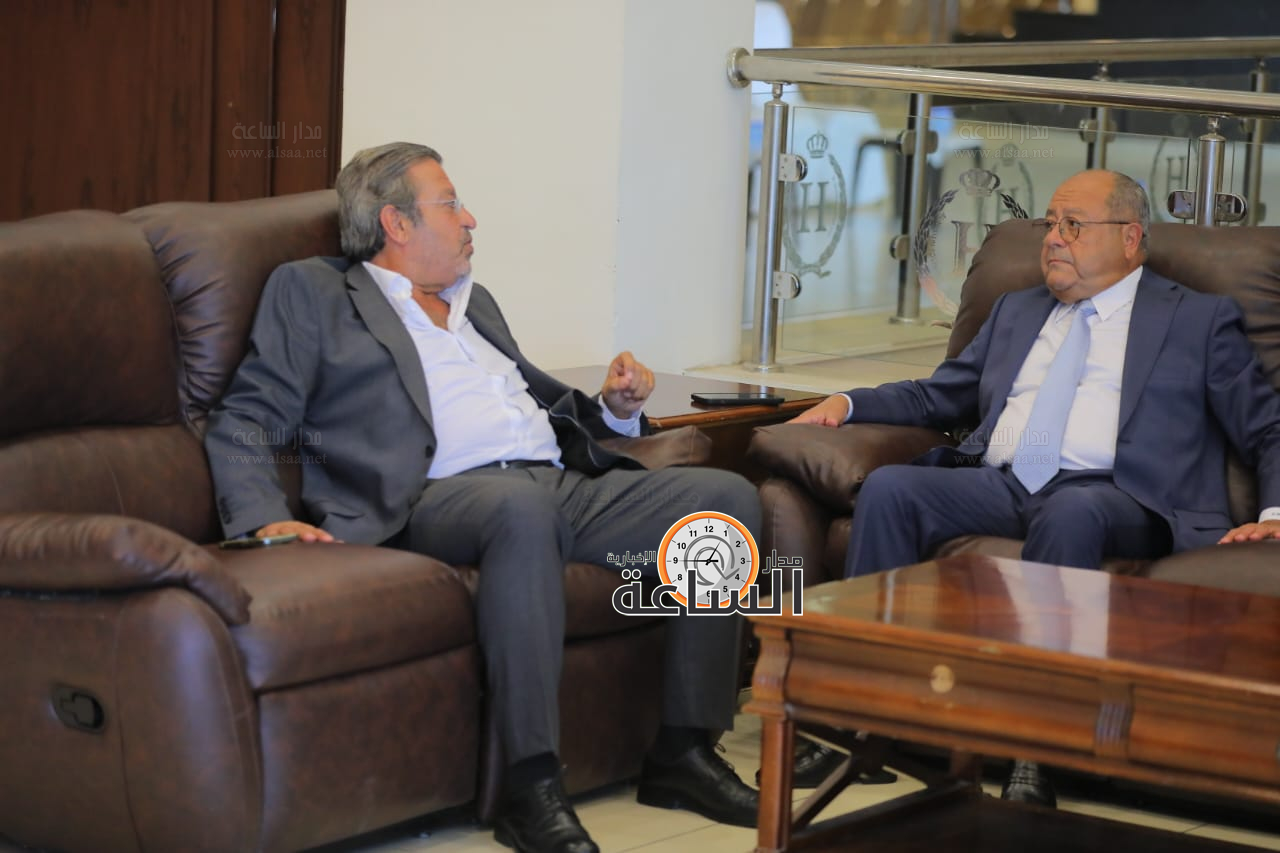 Madar Al-Saa Images 0.31842303891937207