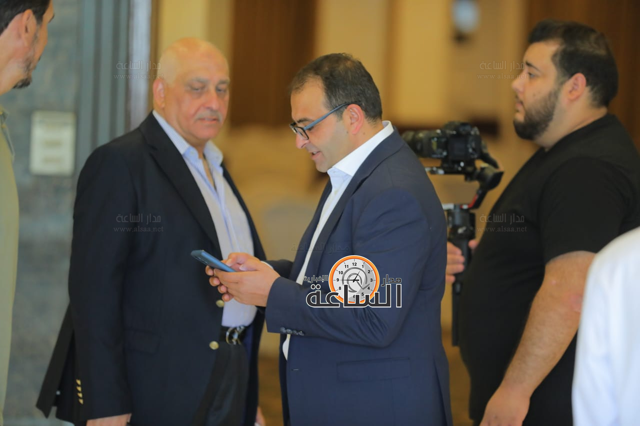 Madar Al-Saa Images 0.33302630150041335