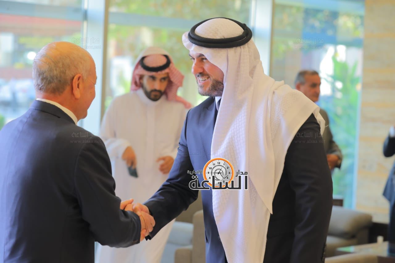 Madar Al-Saa Images 0.0555576156382529