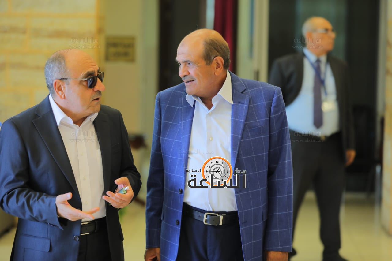 Madar Al-Saa Images 0.4297669107362172