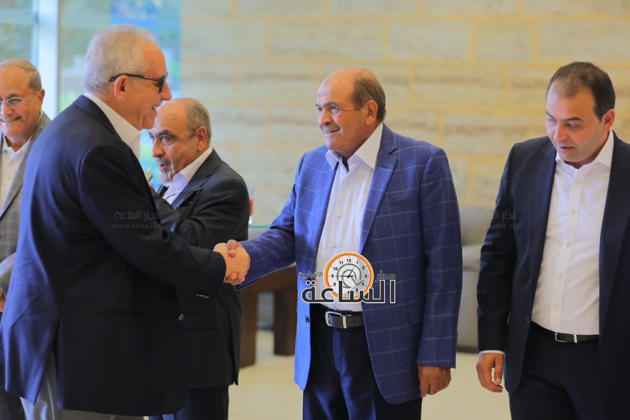 Madar Al-Saa Images 0.49255499825488847