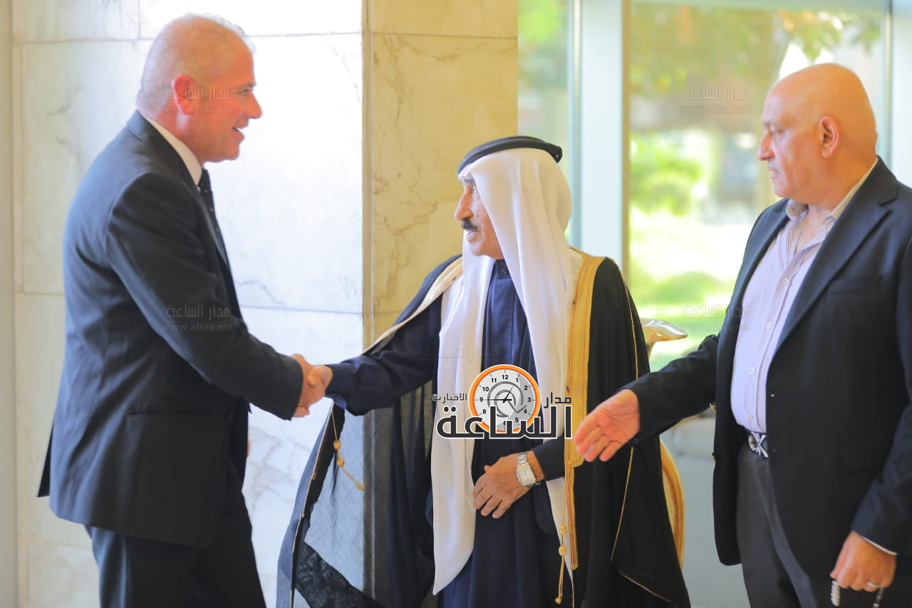 Madar Al-Saa Images 0.14616262868240049