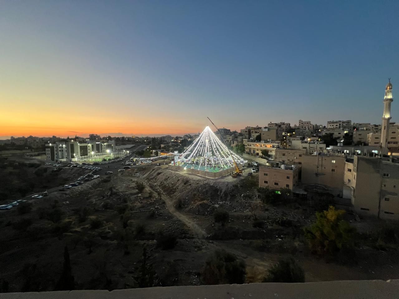 Madar Al-Saa Images 0.742049915269763