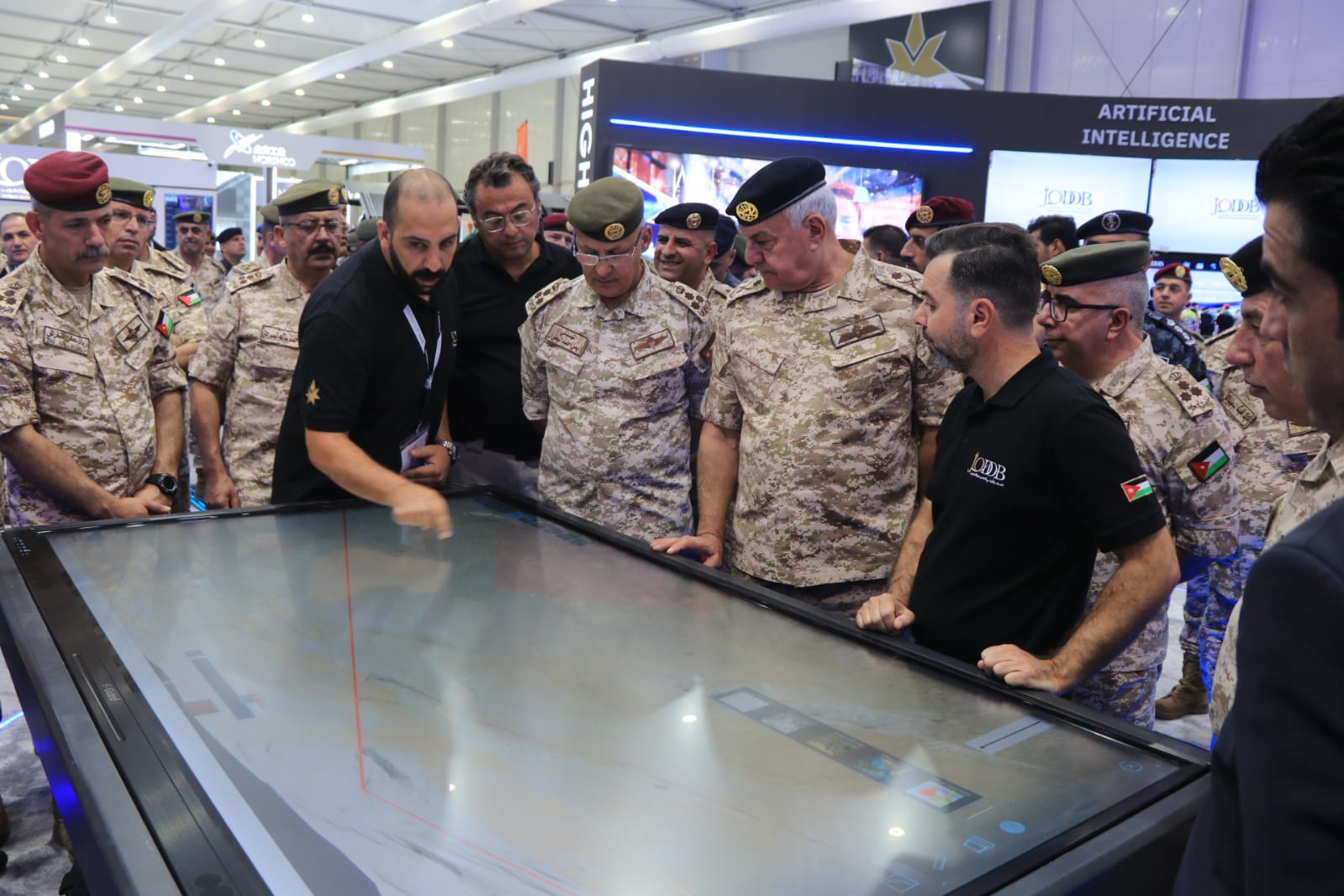 Madar Al-Saa Images 0.1974186672097462