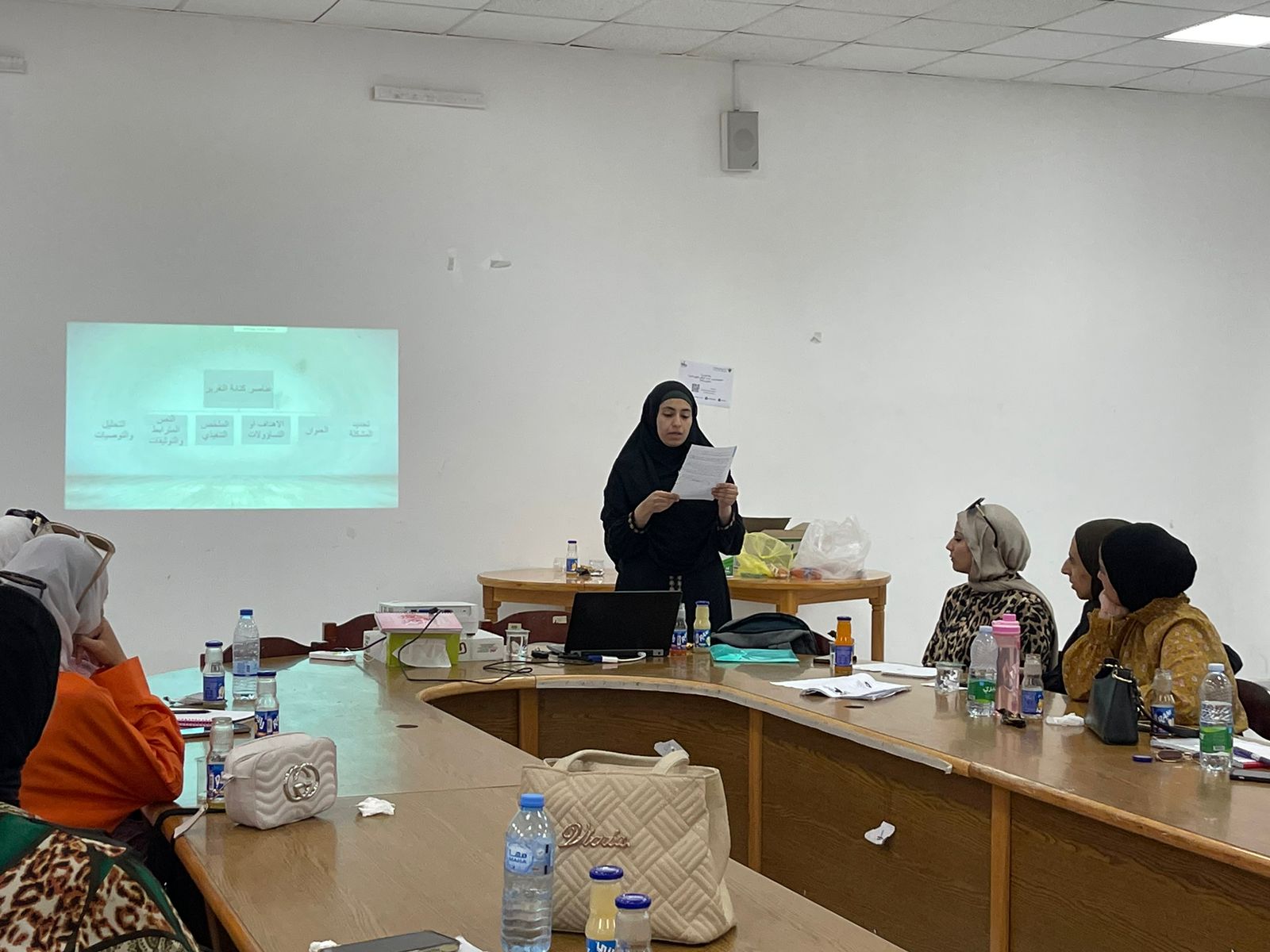 Madar Al-Saa Images 0.48757532905088463