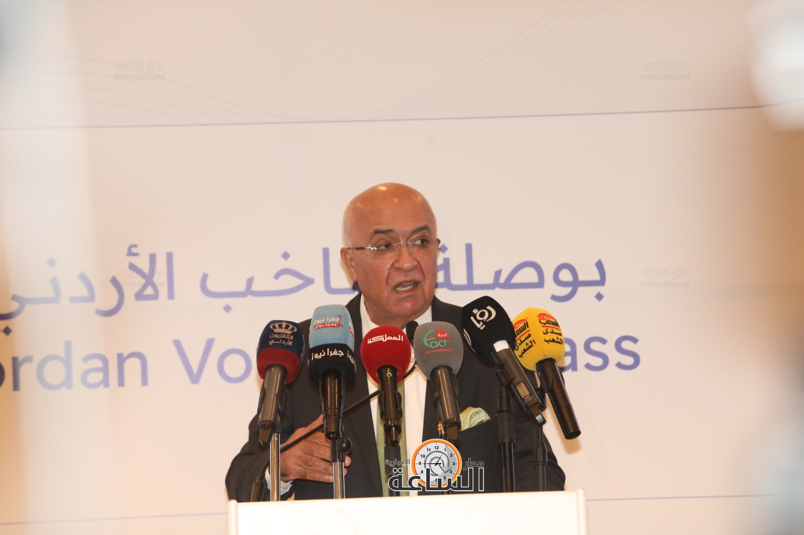 Madar Al-Saa Images 0.352438372068252