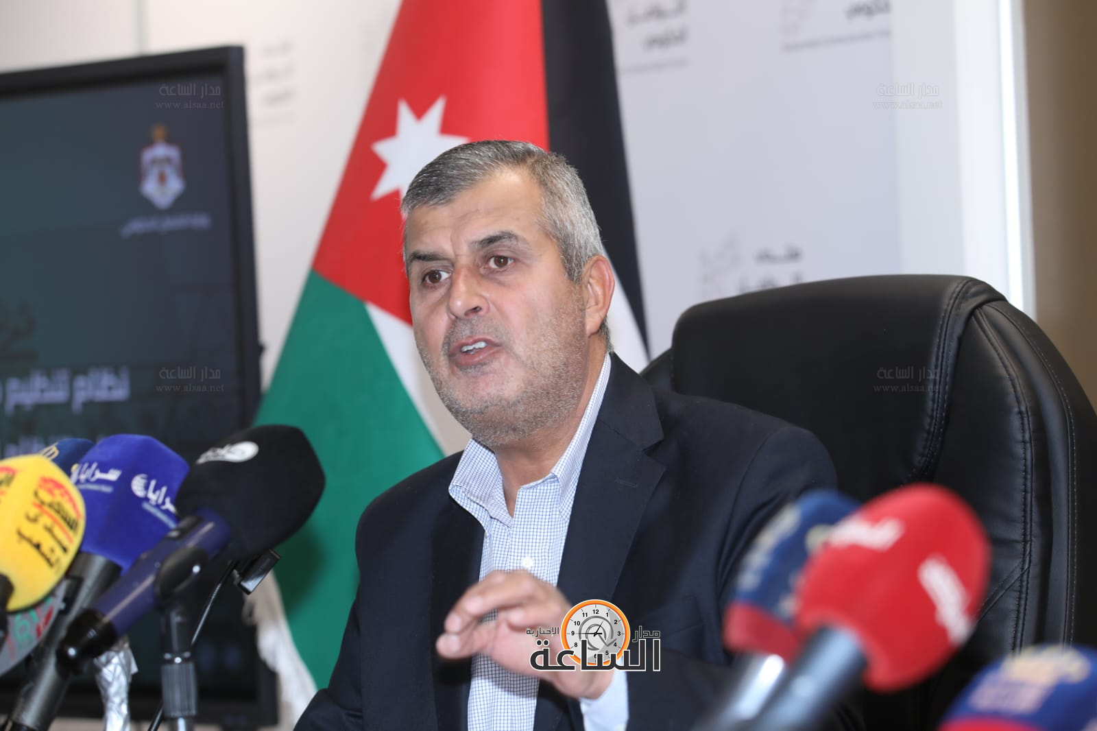 Madar Al-Saa Images 0.03409872427587768