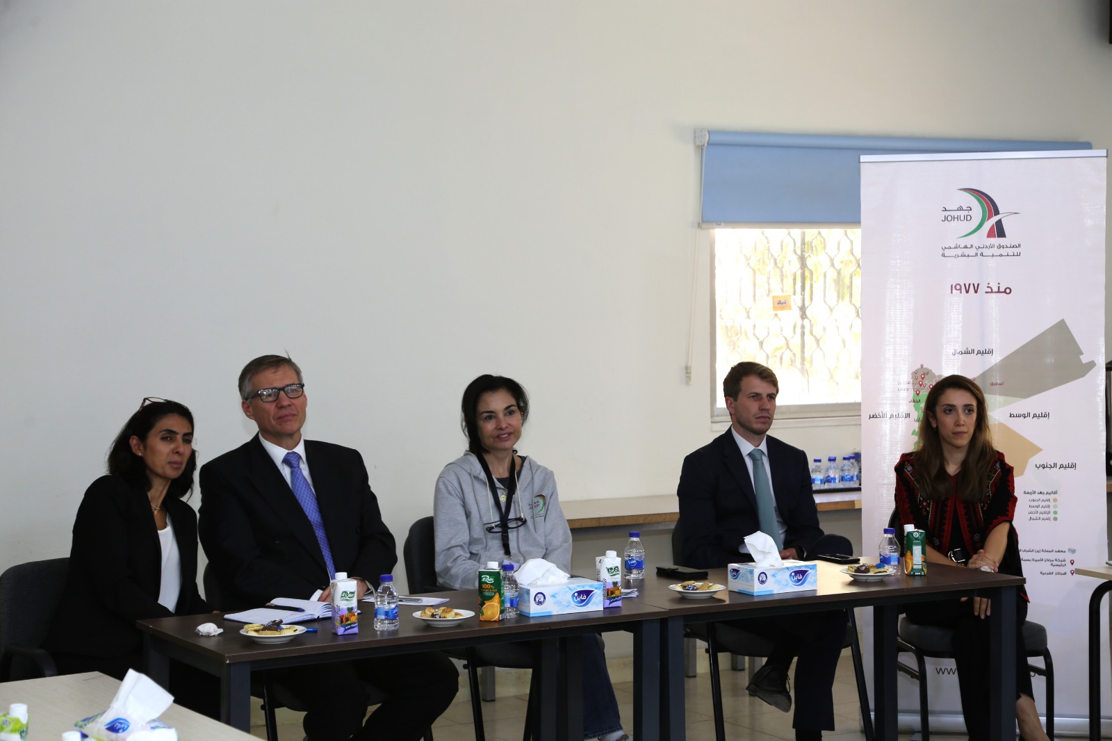 Madar Al-Saa Images 0.7965268472422493