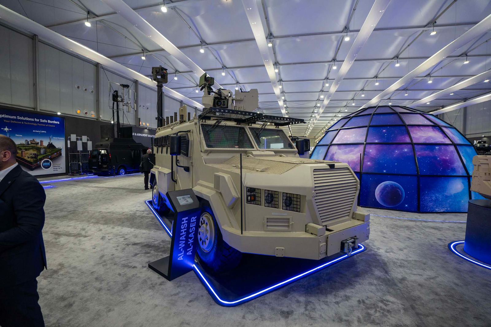 Madar Al-Saa Images 0.4162702396383209