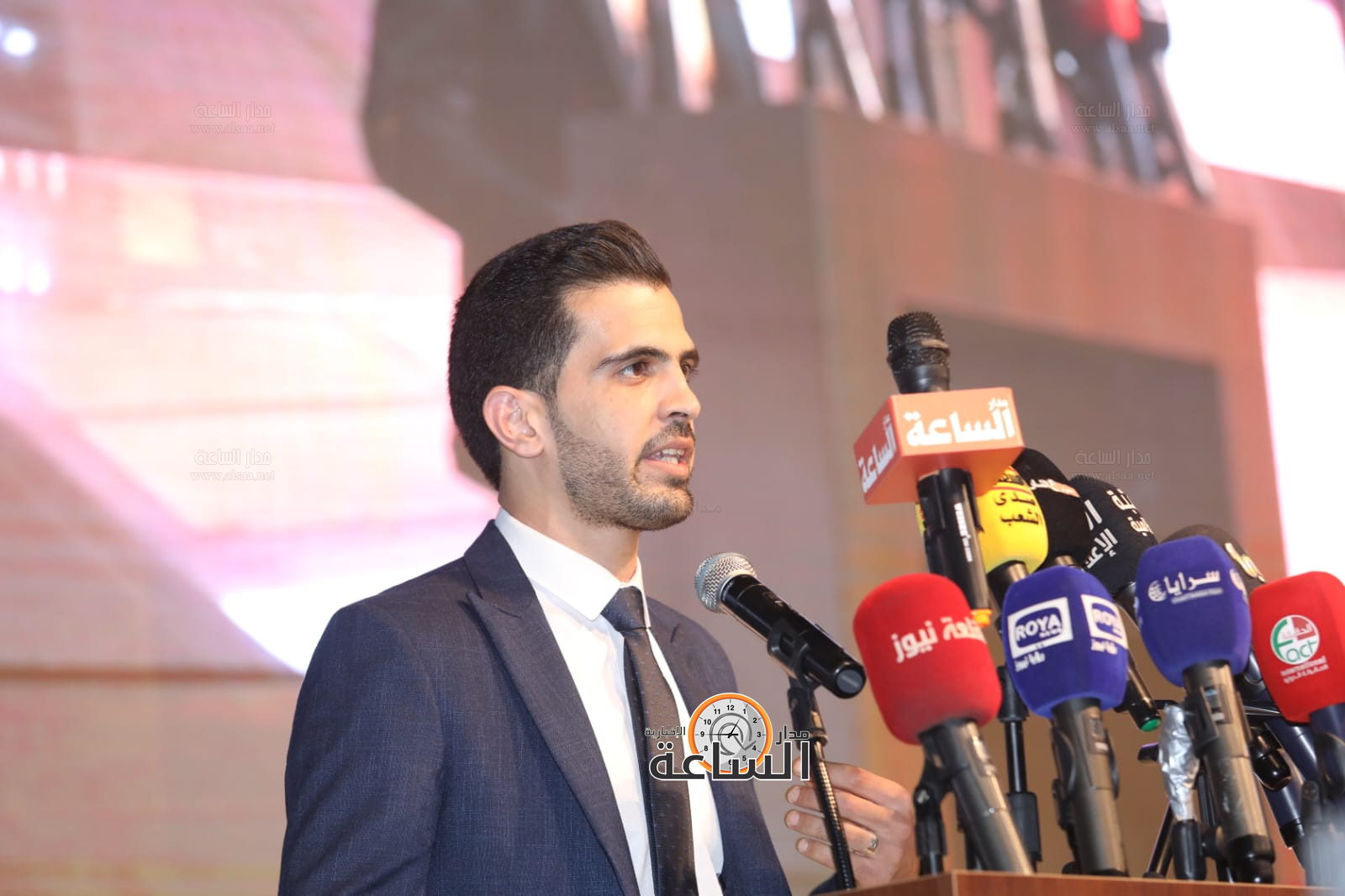 Madar Al-Saa Images 0.1411885683603793