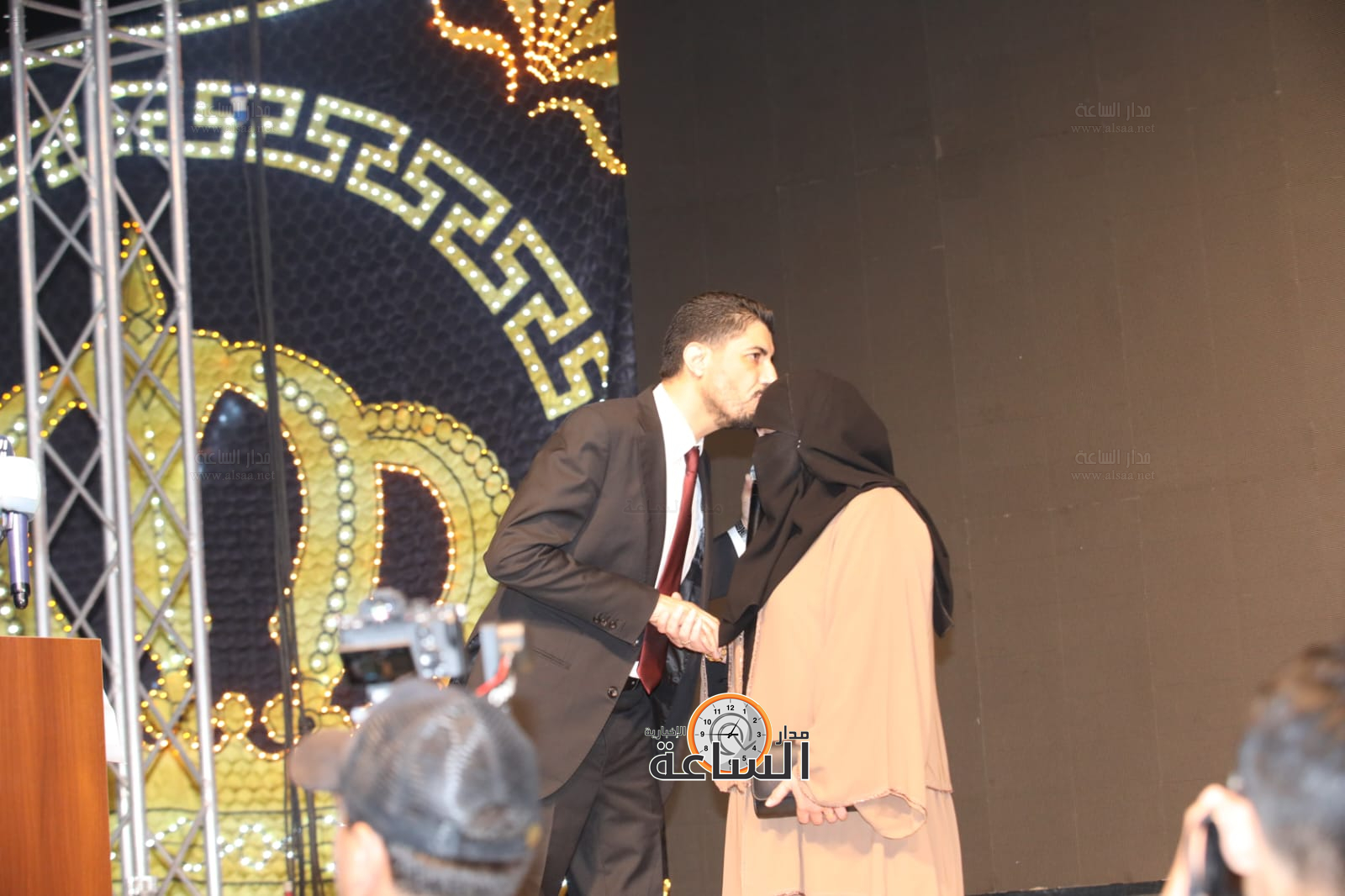 Madar Al-Saa Images 0.5132307879486124