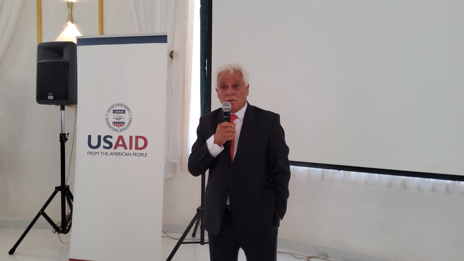 Madar Al-Saa Images 0.4043506304321576