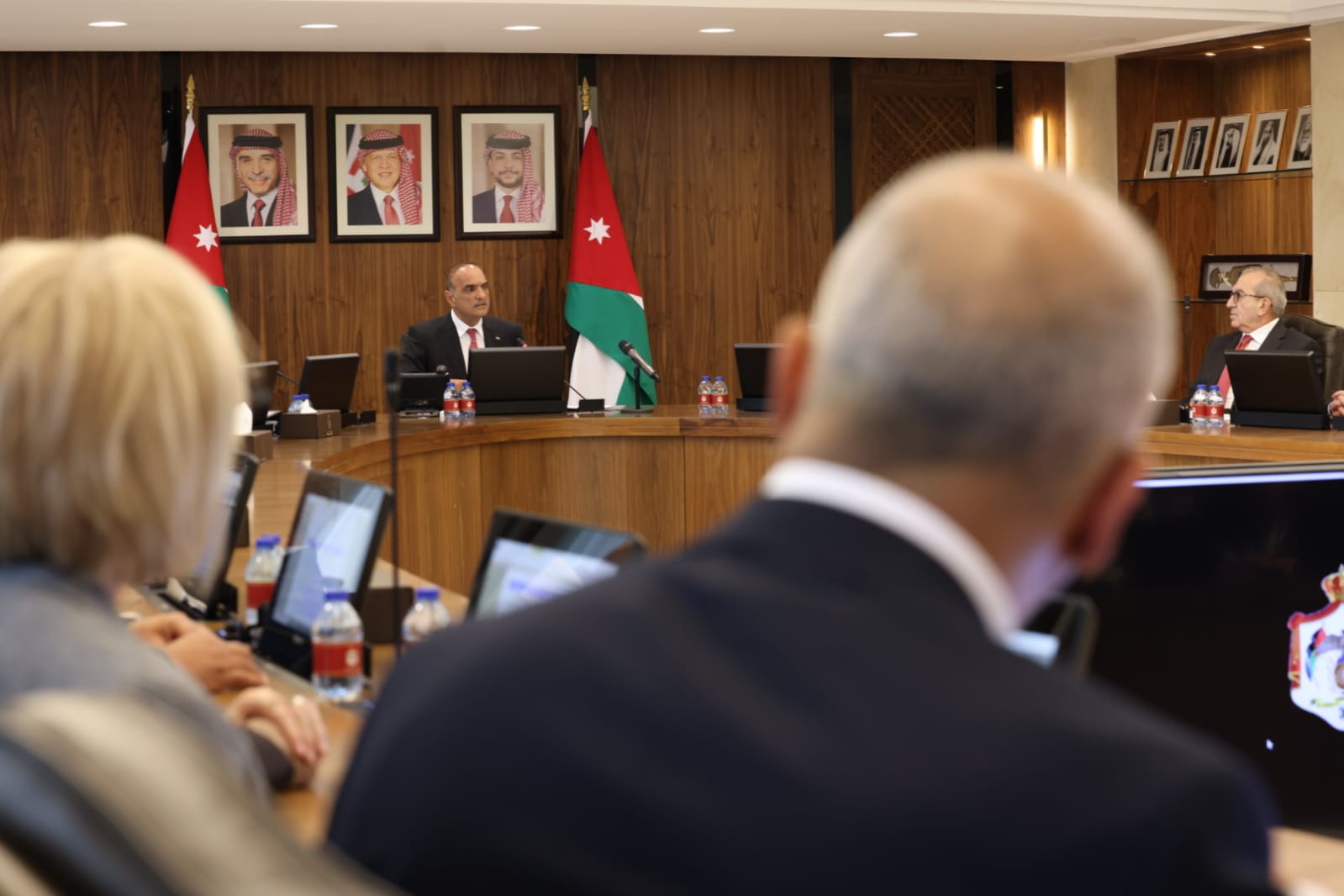 Madar Al-Saa Images 0.15629335113631027