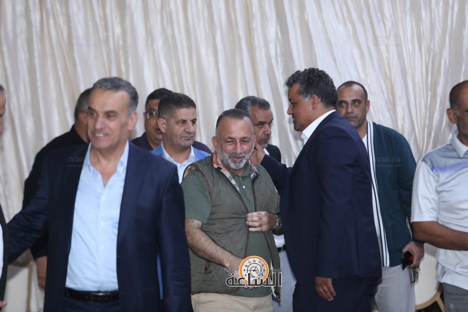 Madar Al-Saa Images 0.4405905395015888