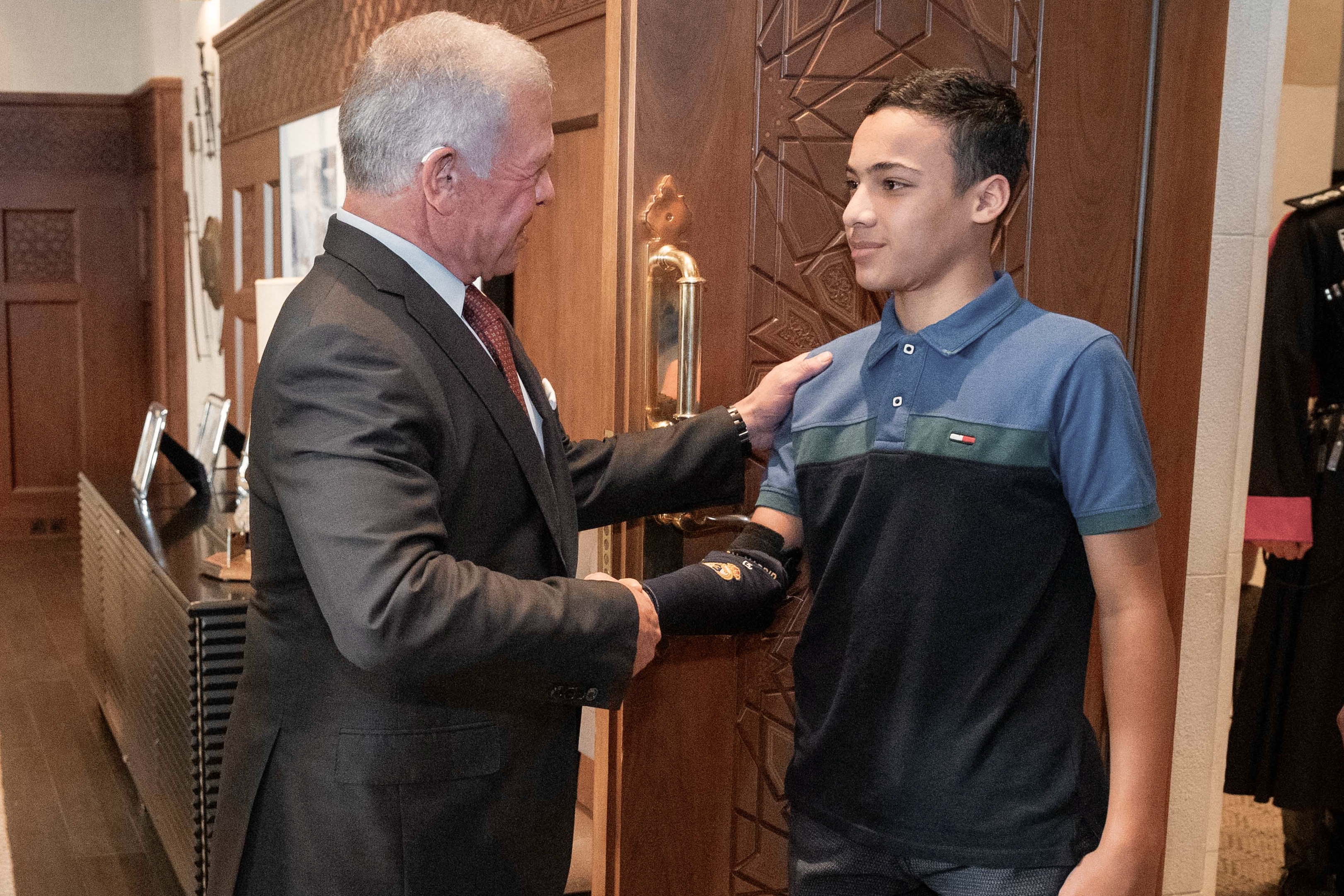 Madar Al-Saa Images 0.60096273916321