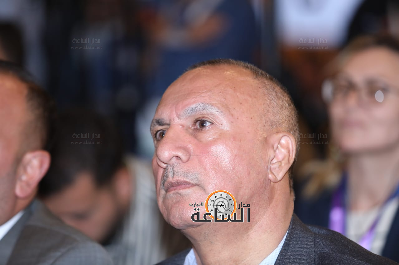 Madar Al-Saa Images 0.428173330272299