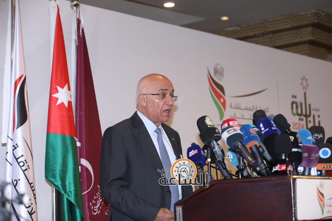 Madar Al-Saa Images 0.46174698592148156