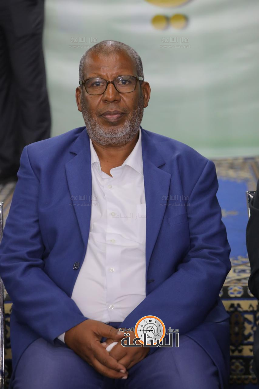 Madar Al-Saa Images 0.17384676103811825