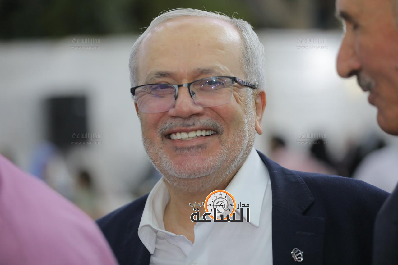 Madar Al-Saa Images 0.47161044920285256