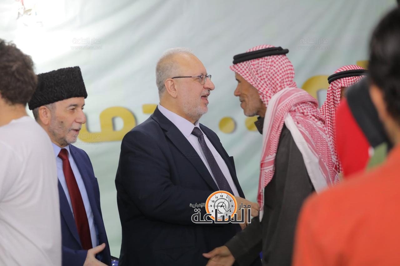 Madar Al-Saa Images 0.24992511293654607