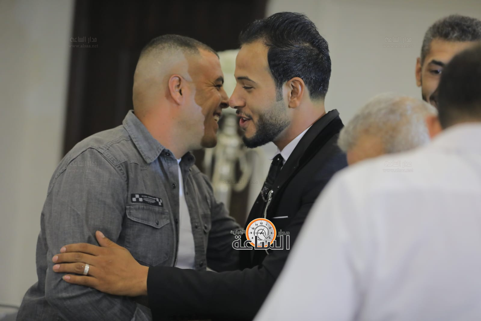 Madar Al-Saa Images 0.6375644432617922