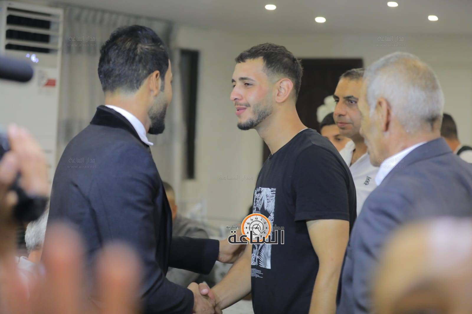 Madar Al-Saa Images 0.6496279786050247