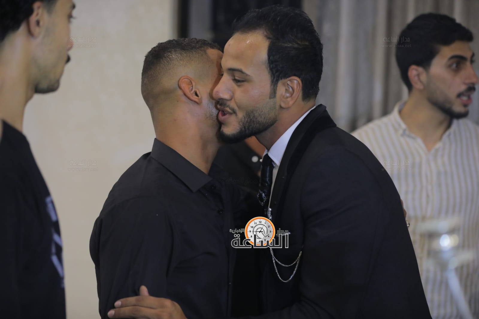 Madar Al-Saa Images 0.01965314298569365