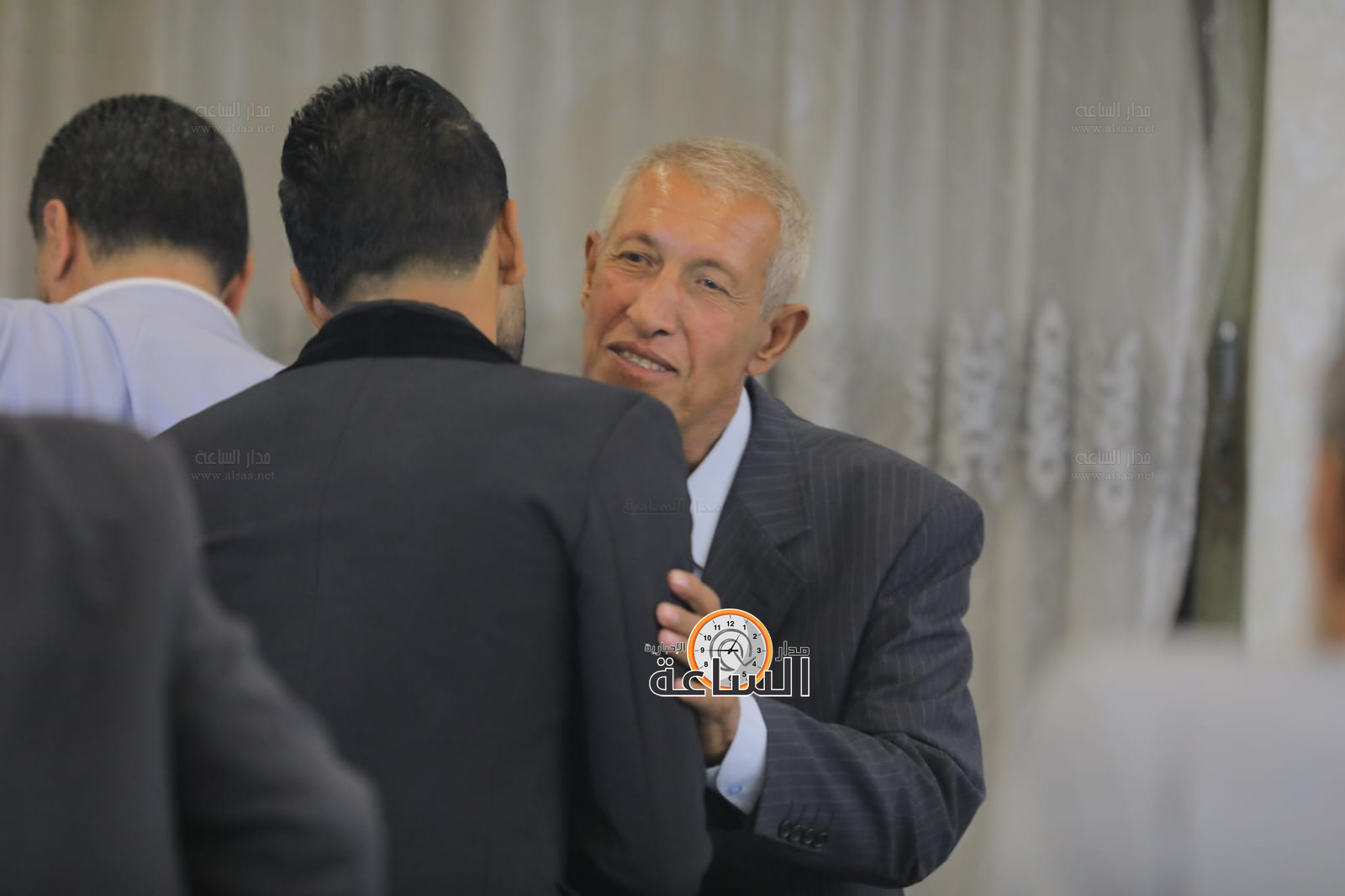 Madar Al-Saa Images 0.7124428980297315