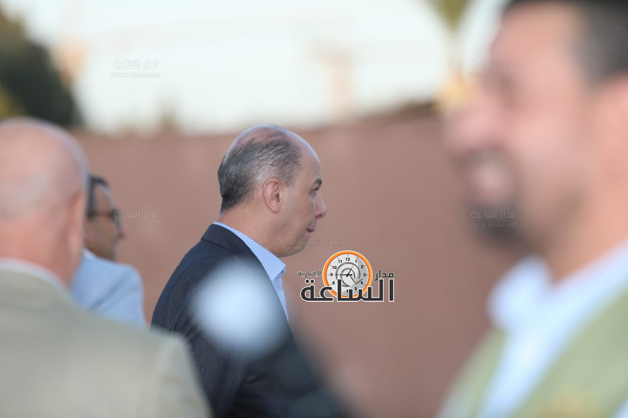 Madar Al-Saa Images 0.6276123071301465