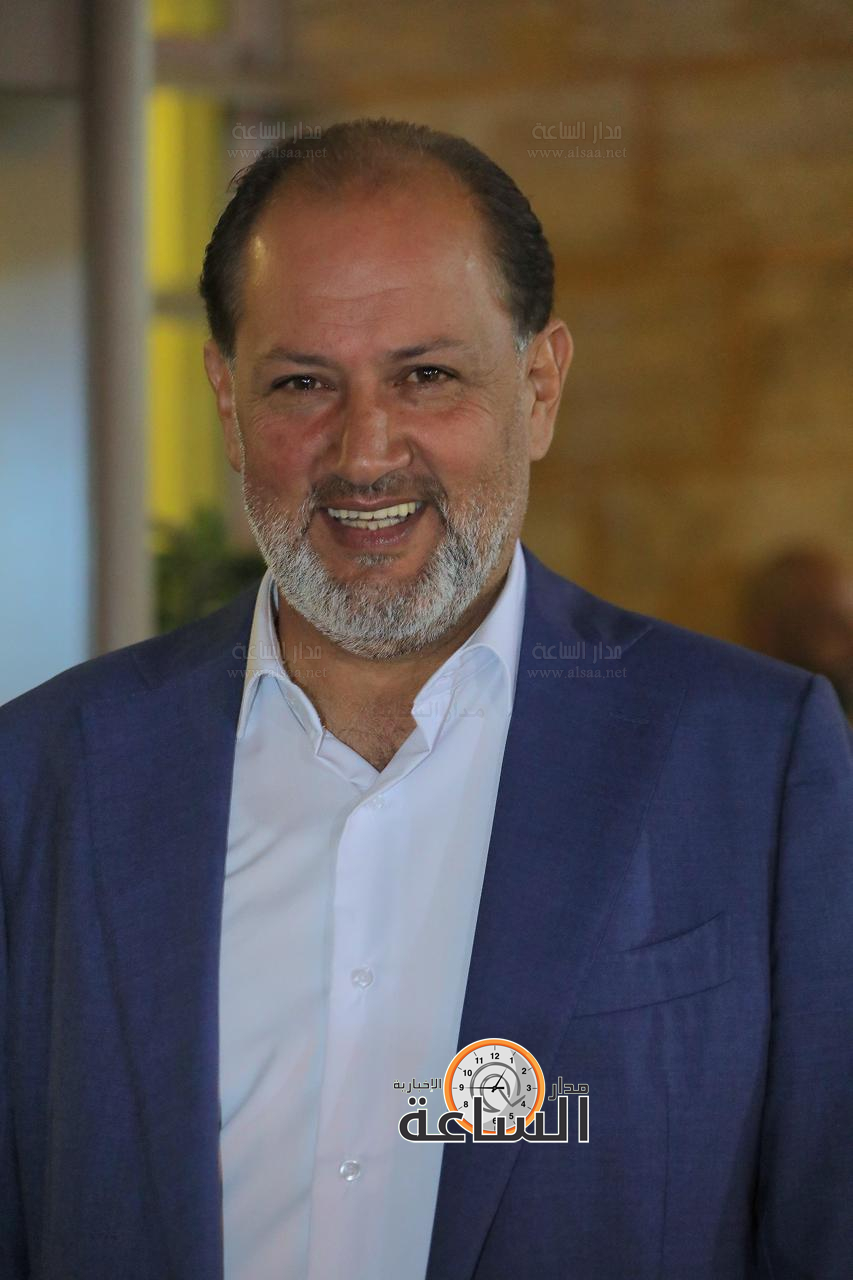 Madar Al-Saa Images 0.595555056234393