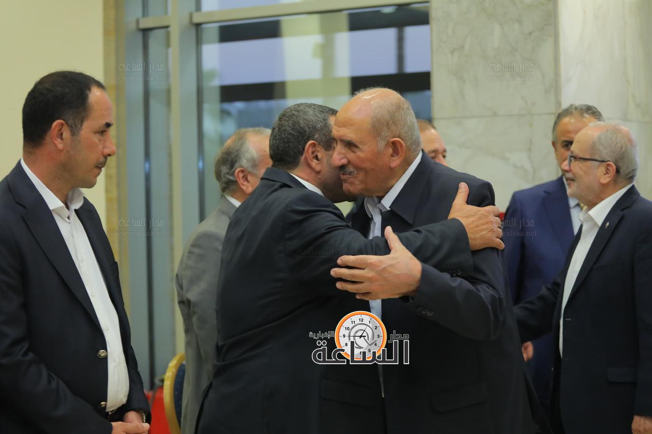 Madar Al-Saa Images 0.716620429823237