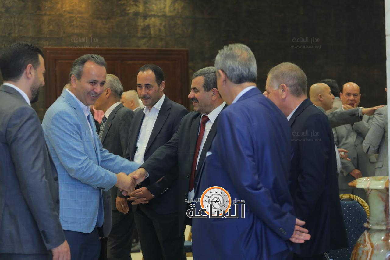 Madar Al-Saa Images 0.9005888615987212