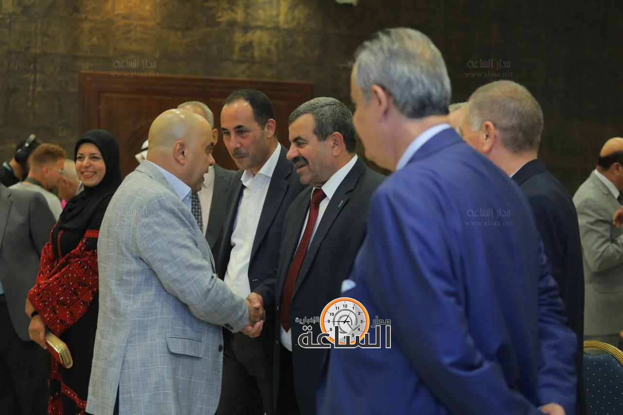 Madar Al-Saa Images 0.10299112428858348