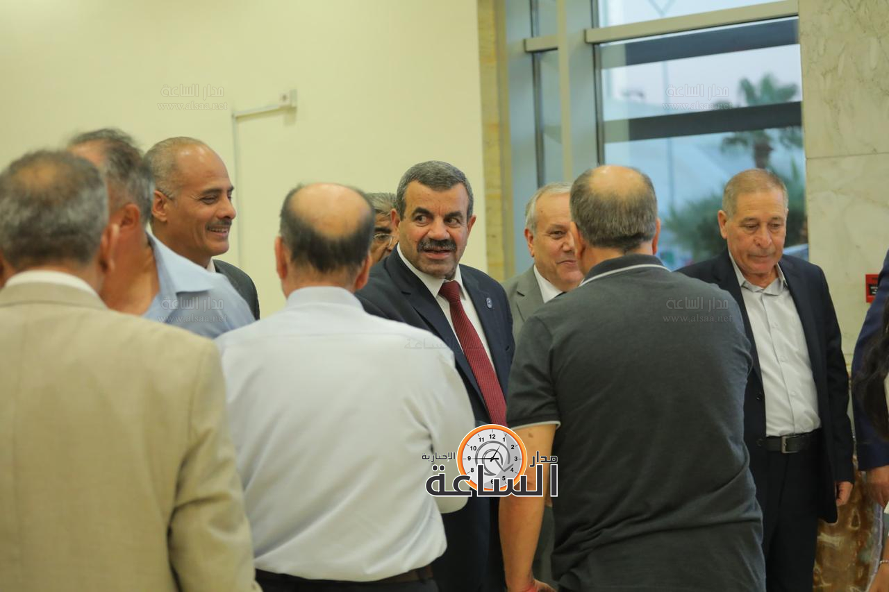 Madar Al-Saa Images 0.13584672117331476