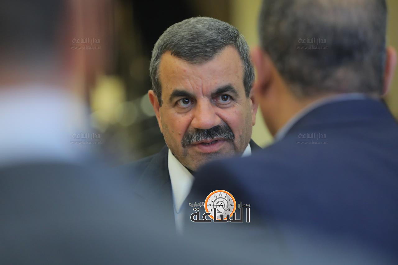 Madar Al-Saa Images 0.16767310912063915