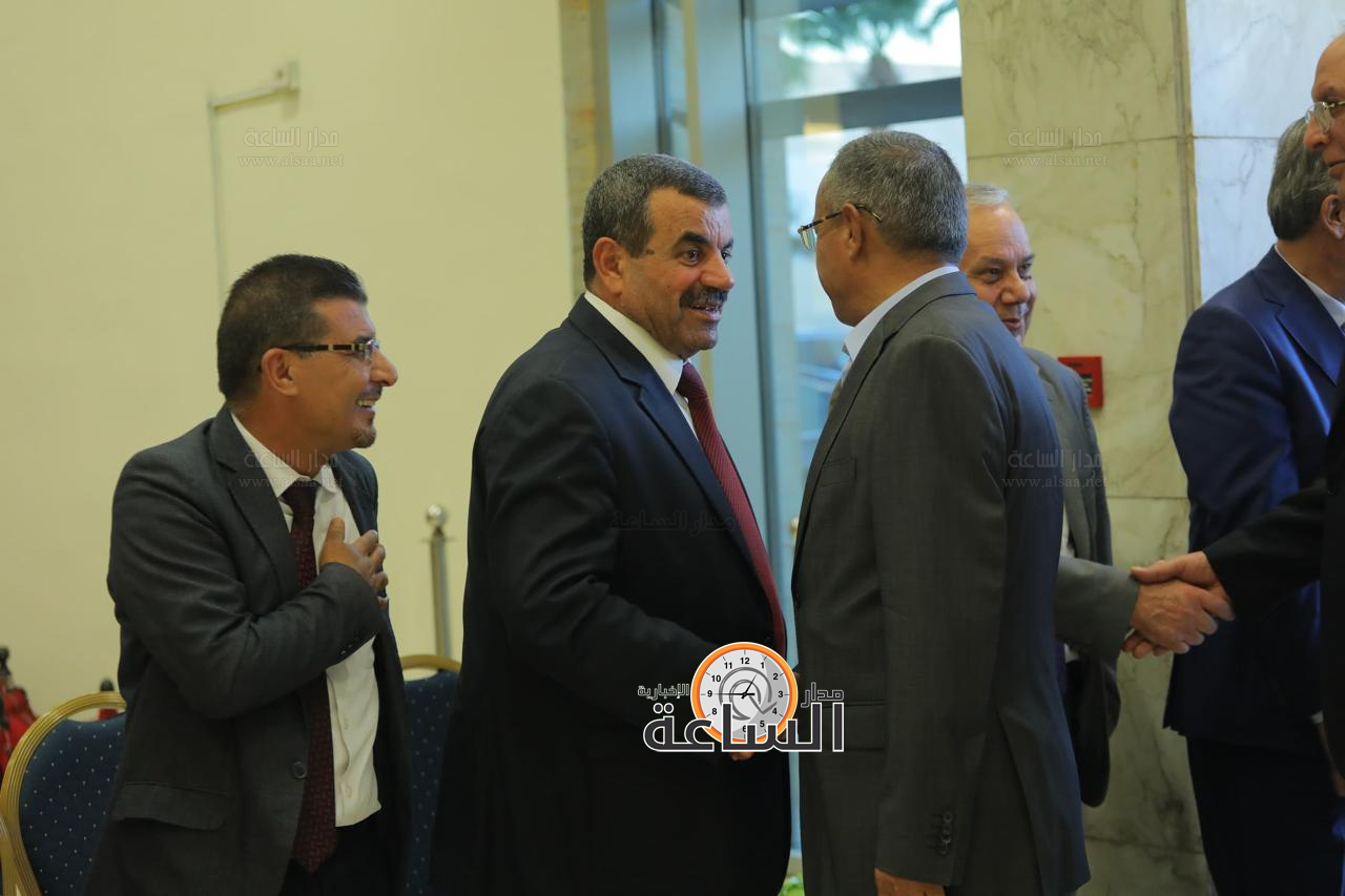 Madar Al-Saa Images 0.6907141546944466