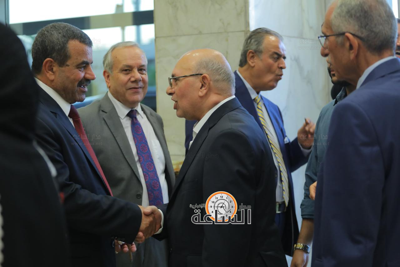 Madar Al-Saa Images 0.33121955447360696