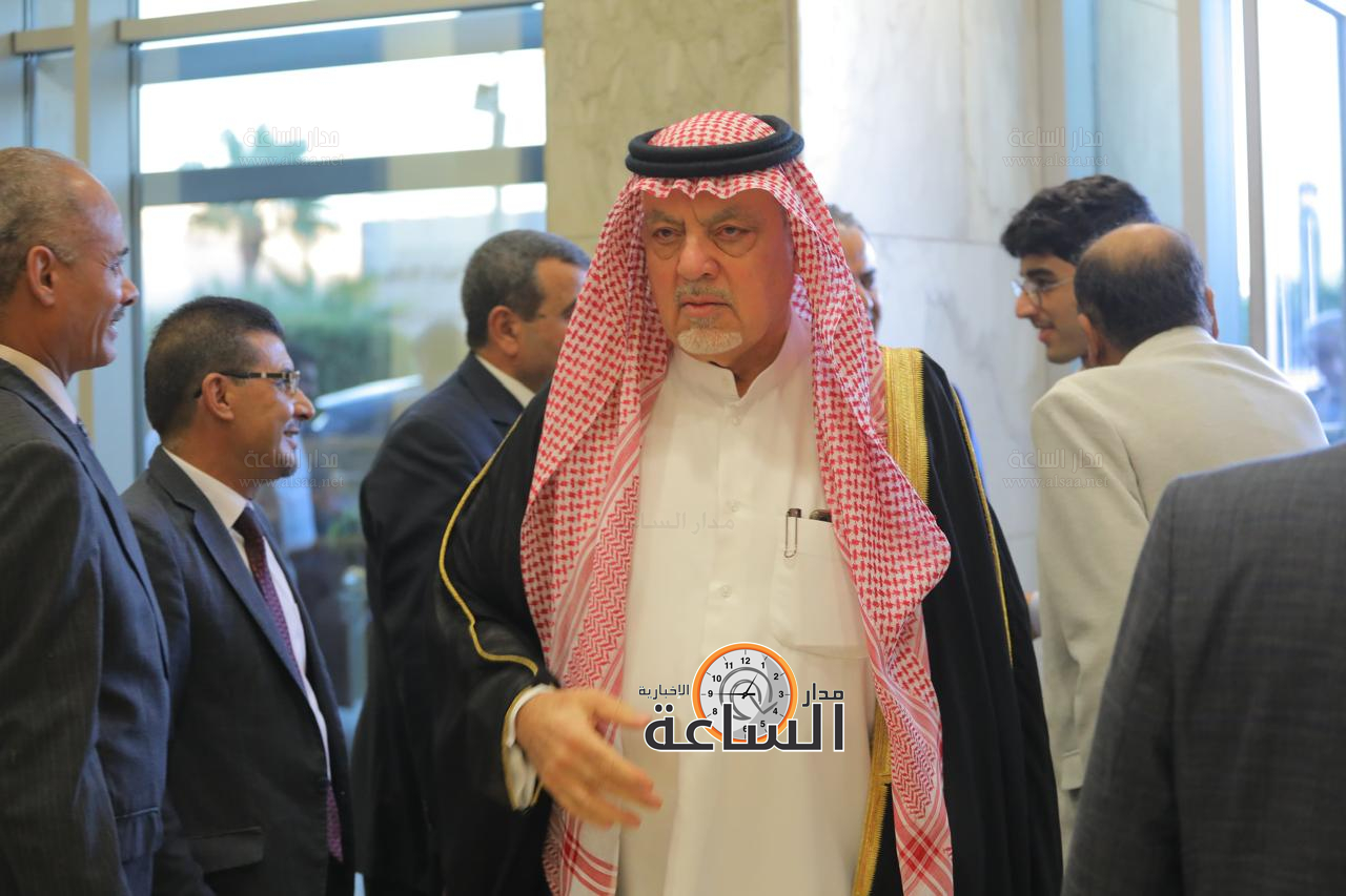 Madar Al-Saa Images 0.8815138544490217