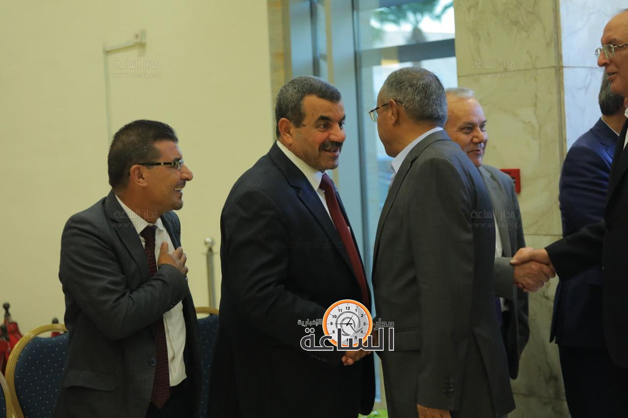 Madar Al-Saa Images 0.7181438374188538