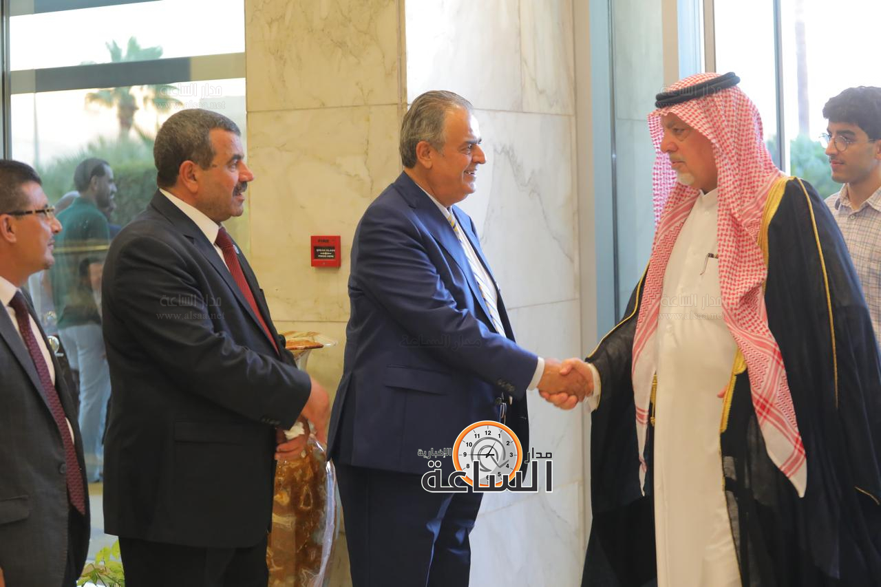 Madar Al-Saa Images 0.07809511074656417