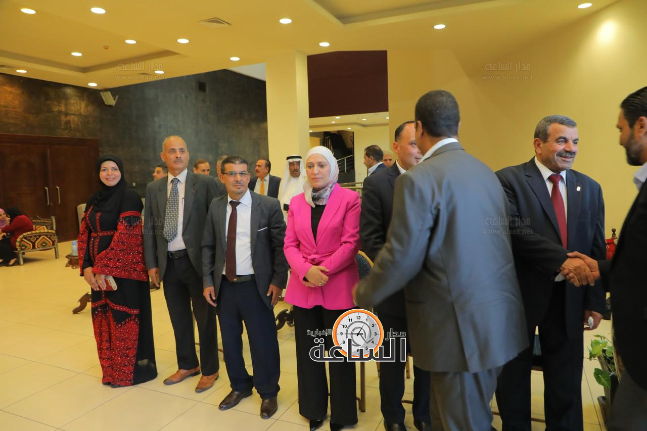 Madar Al-Saa Images 0.7087775568770978