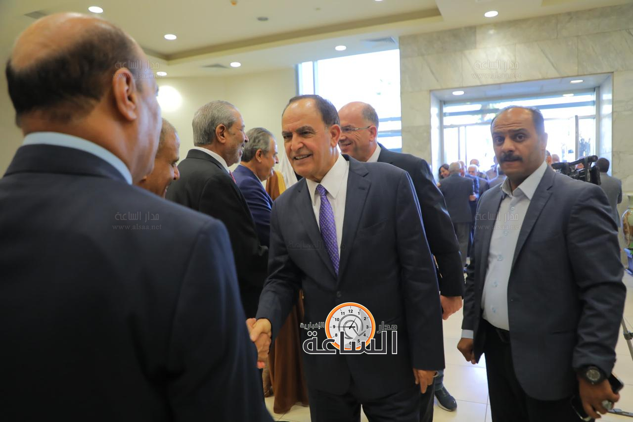 Madar Al-Saa Images 0.33851533894383046